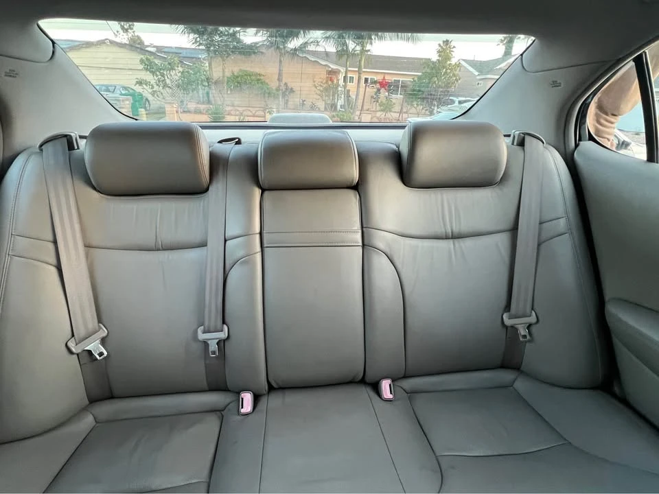 2004 Lexus ES 4th Gen - Image 5 of 10