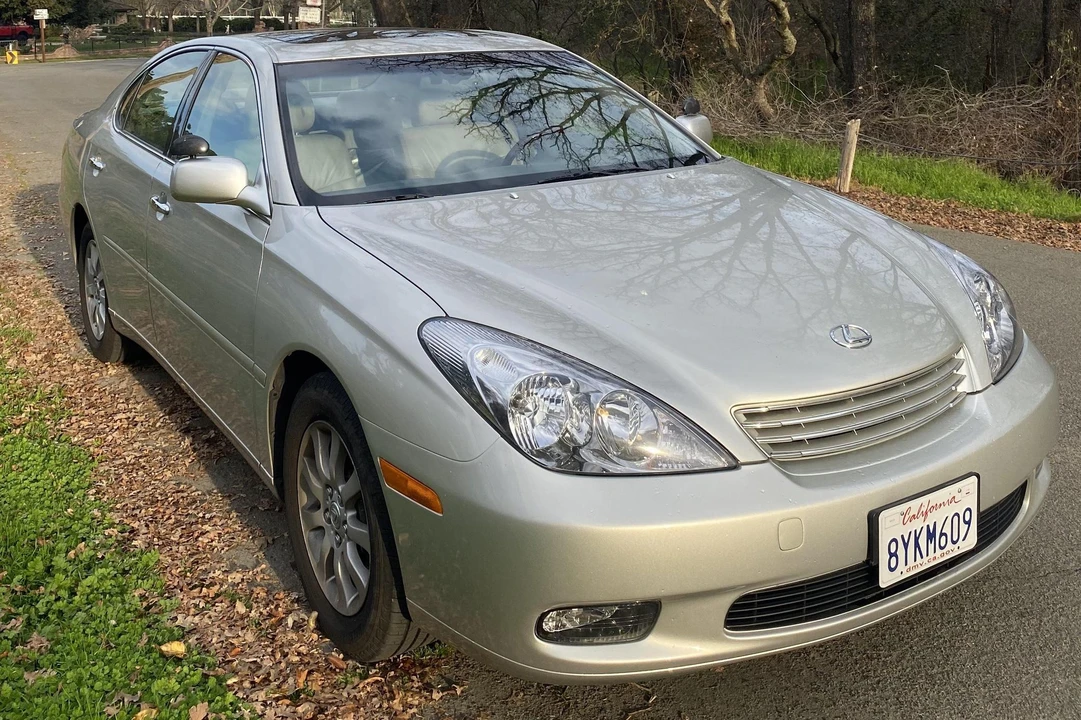 2004 Lexus ES 4th Gen - Image 16 of 31