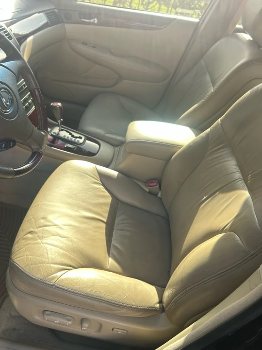 2004 Lexus ES 4th Gen - Image 11 of 22