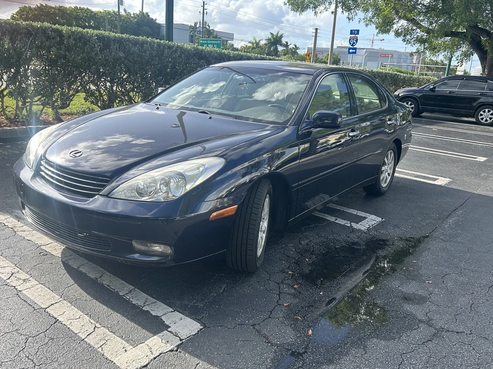 2004 Lexus ES 4th Gen - Image 2 of 22