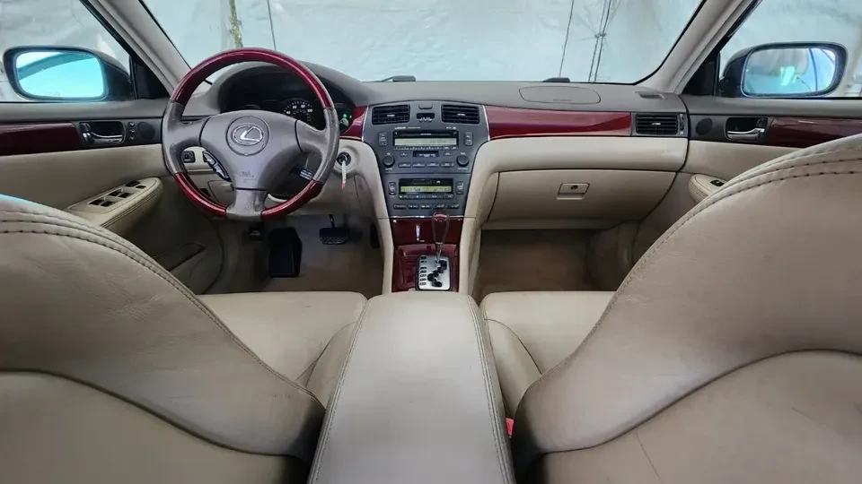 2004 Lexus ES 4th Gen - Image 17 of 20