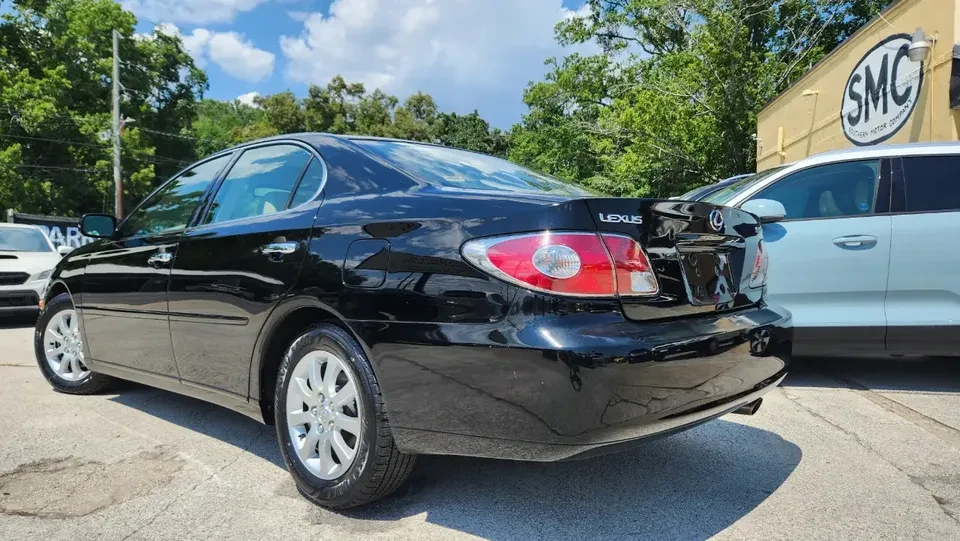 2004 Lexus ES 4th Gen - Image 4 of 20