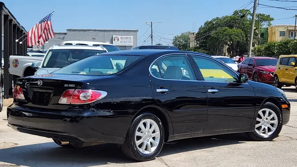 2004 Lexus ES 4th Gen - Image 8 of 20