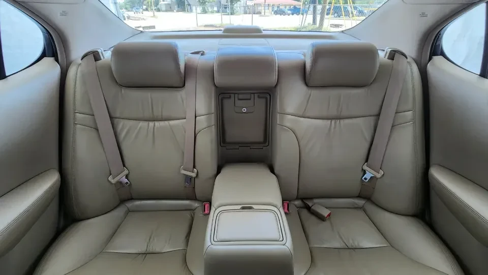 2004 Lexus ES 4th Gen - Image 18 of 20