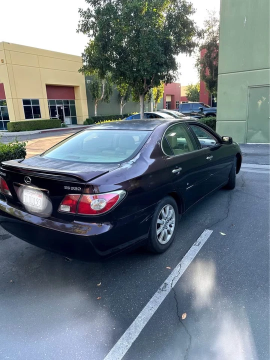 2004 Lexus ES 4th Gen - Image 4 of 5