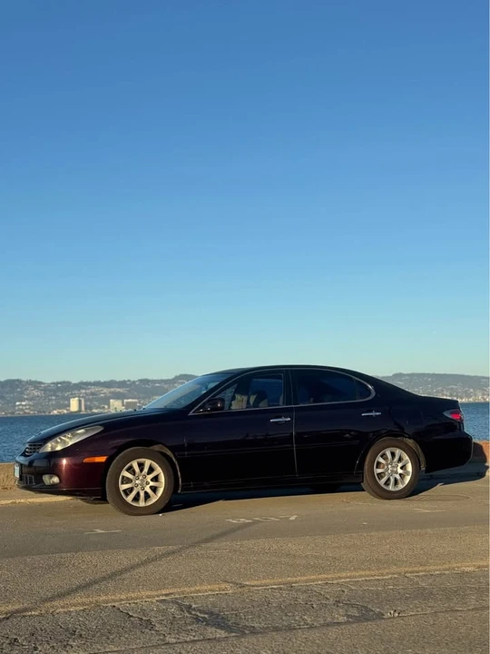 2004 Lexus ES 3rd Gen - Image 4 of 13