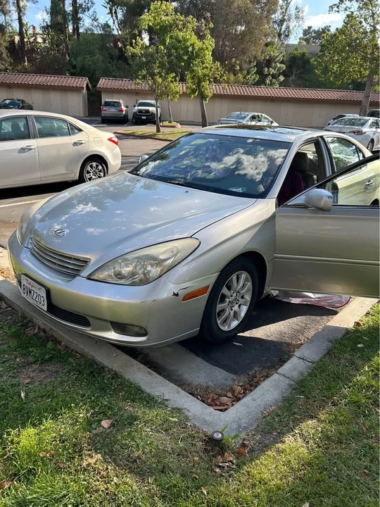 2004 Lexus ES 4th Gen - Image 11 of 12