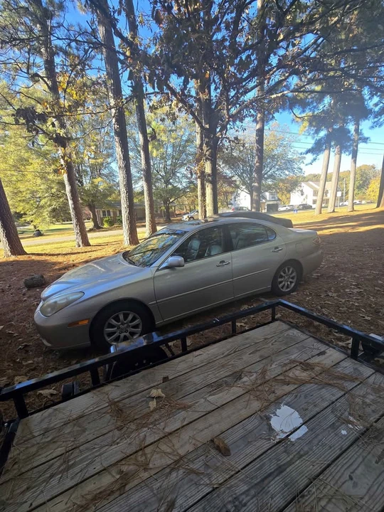 2004 Lexus ES 4th Gen - Image 2 of 3