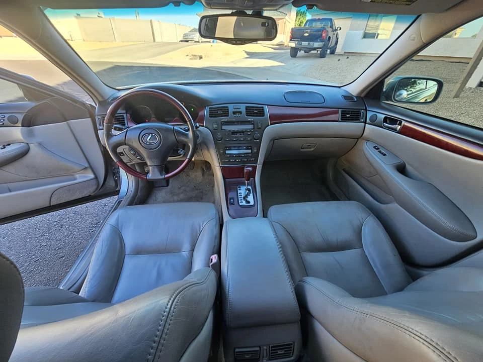 2004 Lexus ES 3rd Gen - Image 2 of 13