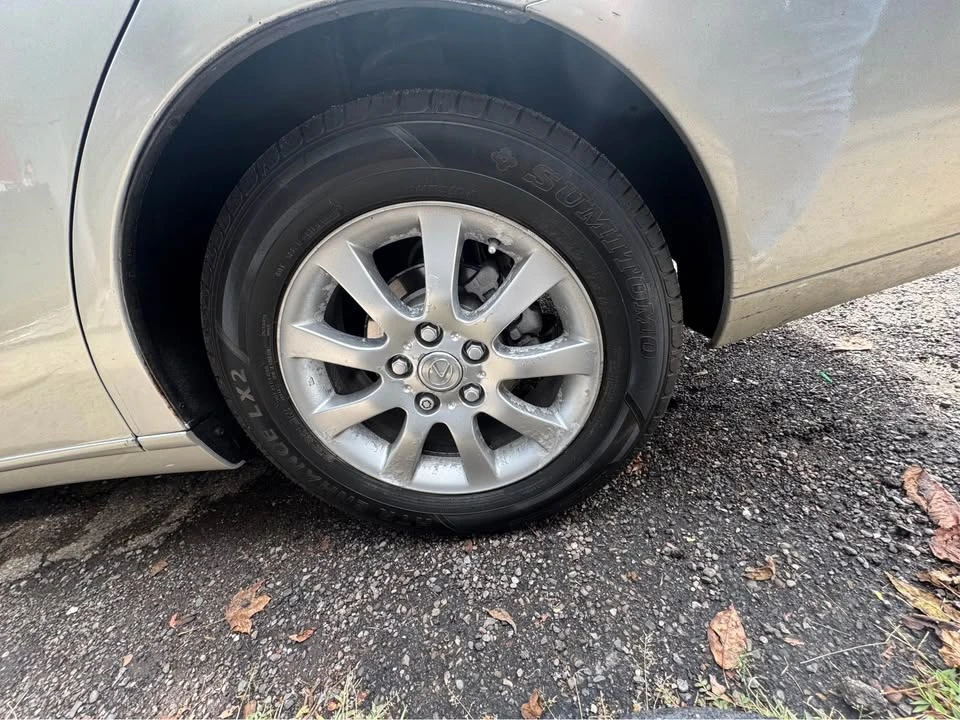 2004 Lexus ES 4th Gen - Image 10 of 11