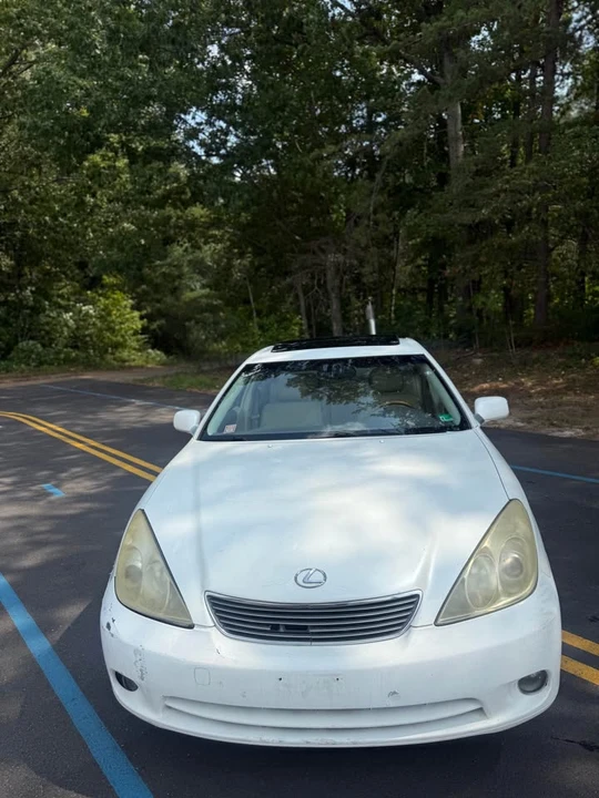 2004 Lexus ES 3rd Gen - Image 4 of 16
