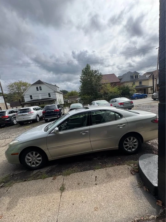 2004 Lexus ES 4th Gen - Image 5 of 11