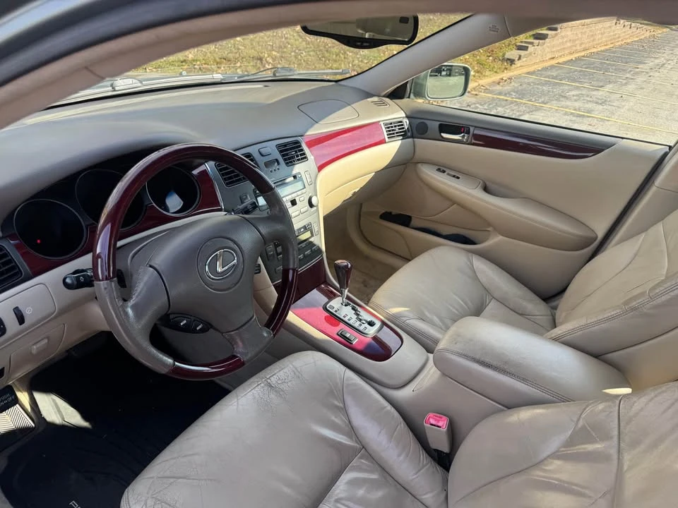 2004 Lexus ES 4th Gen - Image 7 of 8