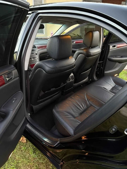 2004 Lexus ES 4th Gen - Image 7 of 9