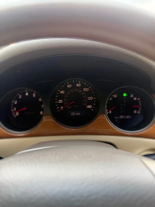 2004 Lexus ES 3rd Gen - Image 10 of 16