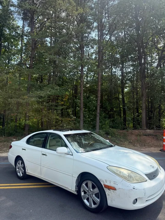 2004 Lexus ES 3rd Gen - Image 5 of 16