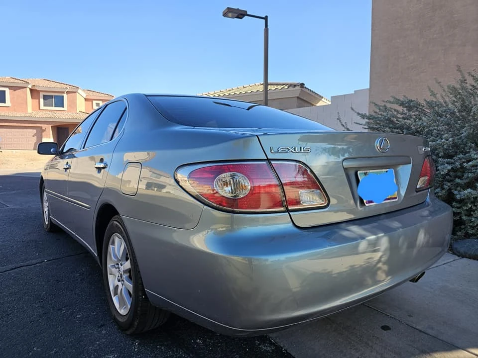 2004 Lexus ES 3rd Gen - Image 12 of 13