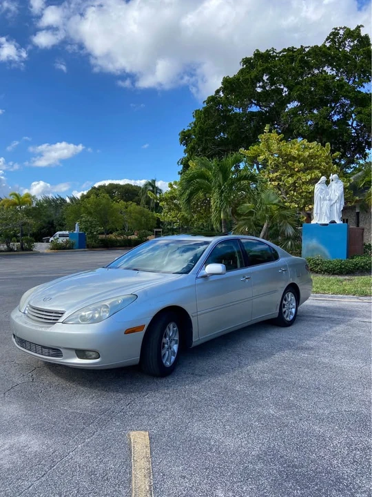 2004 Lexus ES 4th Gen - Image 6 of 11