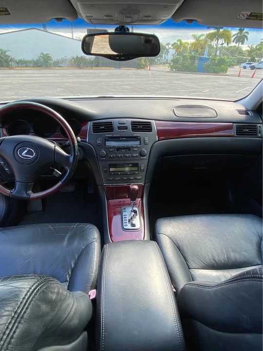 2004 Lexus ES 4th Gen - Image 10 of 11