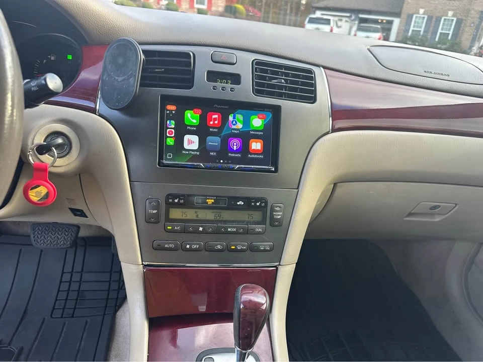 2004 Lexus ES 4th Gen - Image 8 of 20