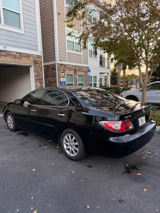 2004 Lexus ES 4th Gen - Image 2 of 7