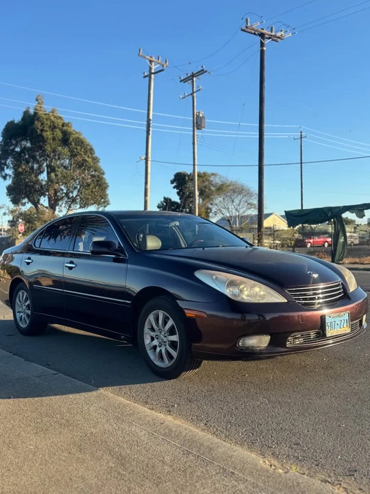 2004 Lexus ES 4th Gen - Image 4 of 12