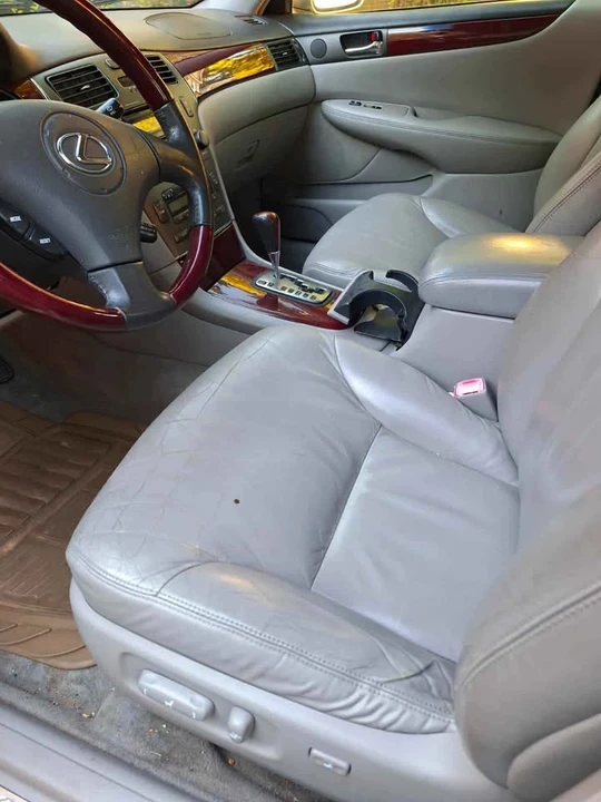 2004 Lexus ES 4th Gen - Image 8 of 16