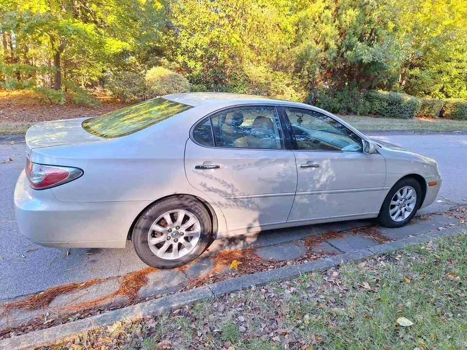 2004 Lexus ES 4th Gen - Image 6 of 16