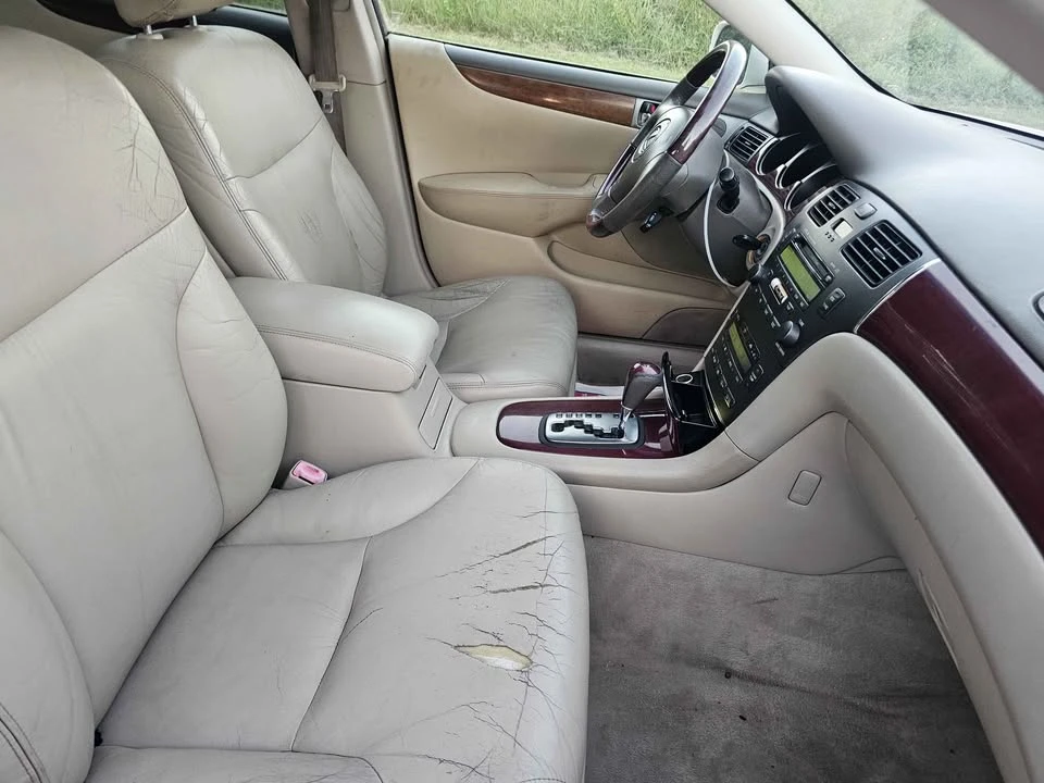 2004 Lexus ES 3rd Gen - Image 5 of 9