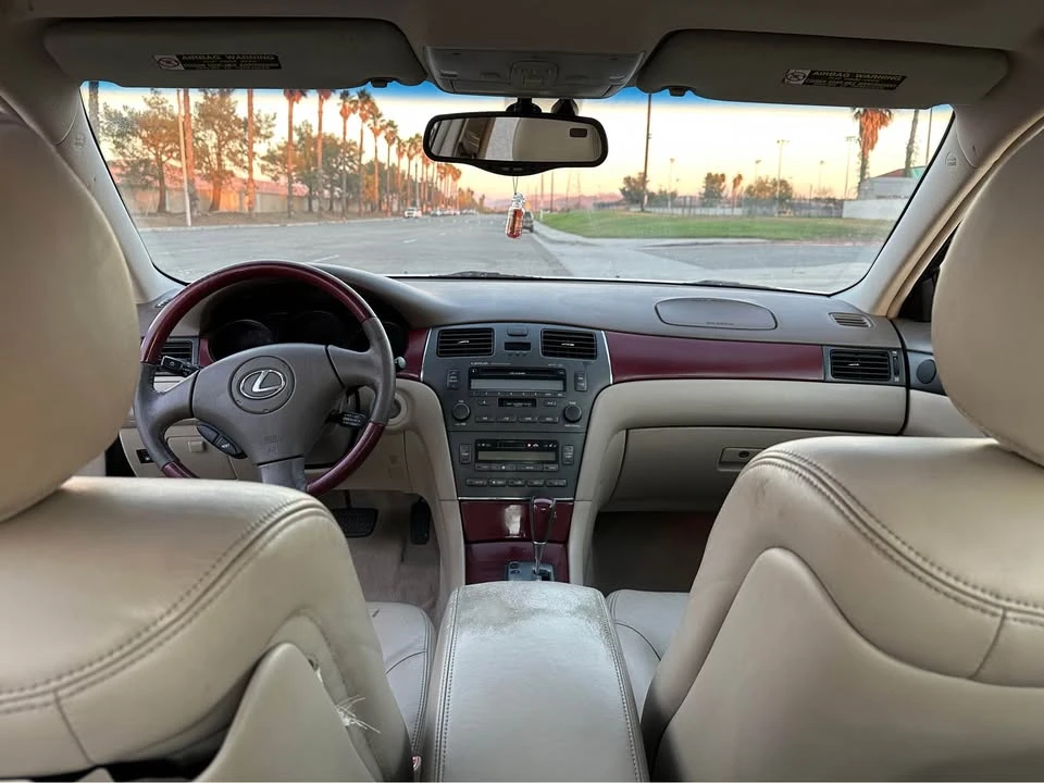 2004 Lexus ES 3rd Gen - Image 12 of 14