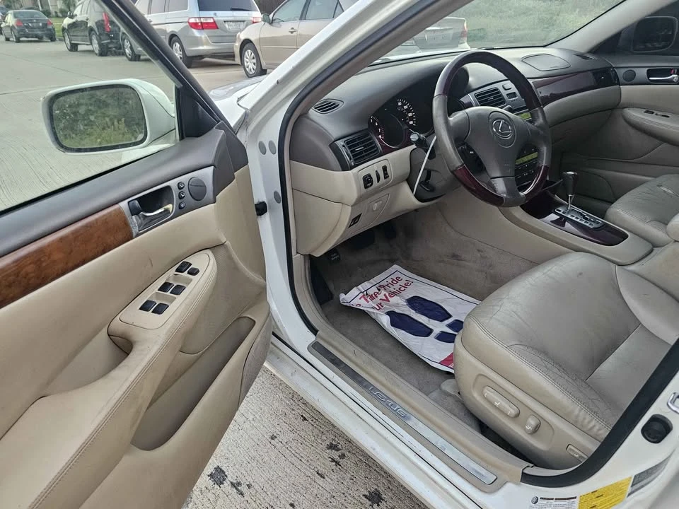 2004 Lexus ES 4th Gen - Image 8 of 11