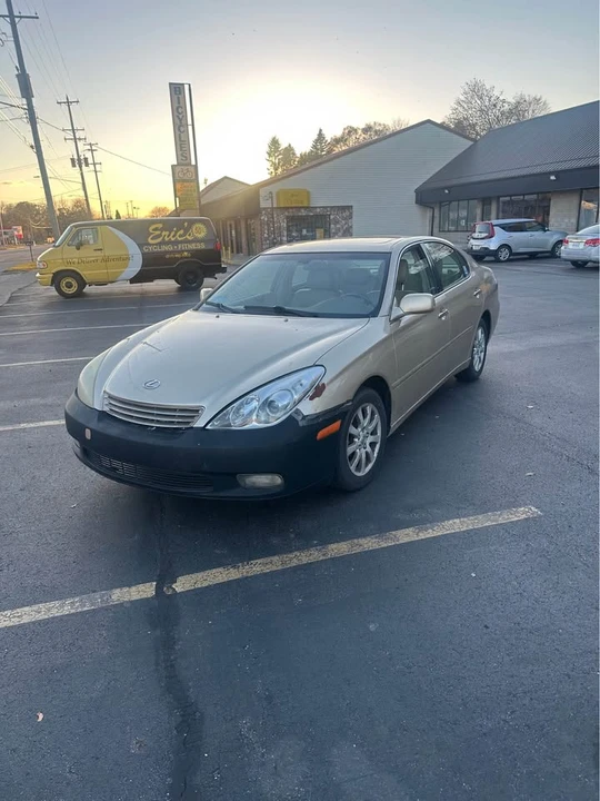 2004 Lexus ES 4th Gen - Image 8 of 16