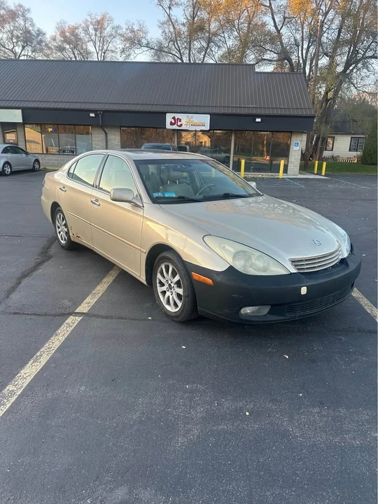 2004 Lexus ES 4th Gen - Image 5 of 16