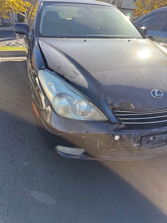 2004 Lexus ES 4th Gen - Image 2 of 10