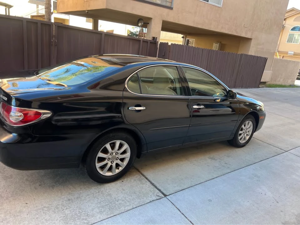 2004 Lexus ES 3rd Gen - Image 6 of 8
