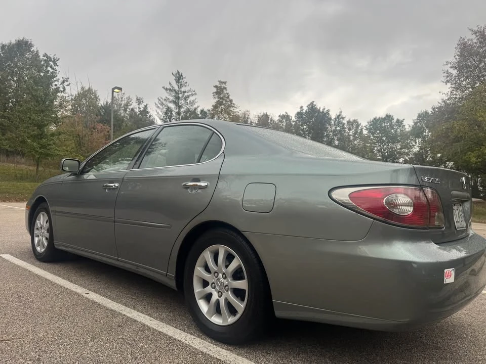 2004 Lexus ES 4th Gen - Image 4 of 20