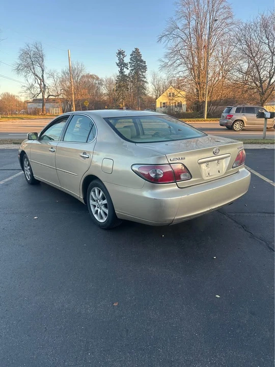 2004 Lexus ES 4th Gen - Image 16 of 16