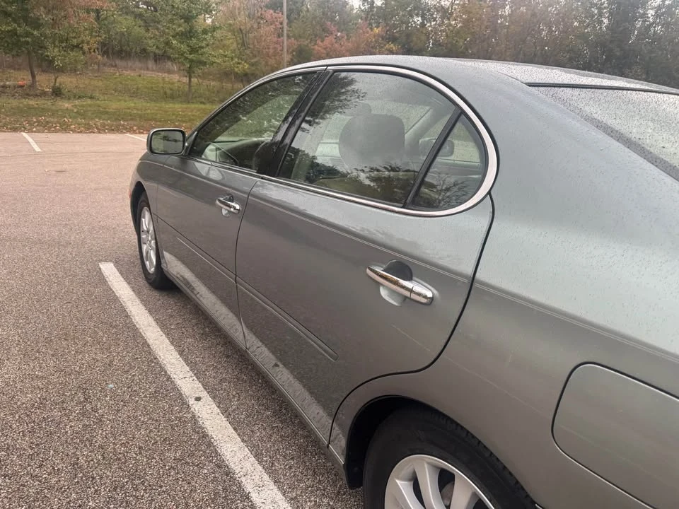2004 Lexus ES 4th Gen - Image 3 of 20