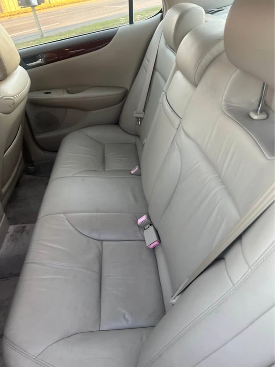 2004 Lexus ES 4th Gen - Image 10 of 16