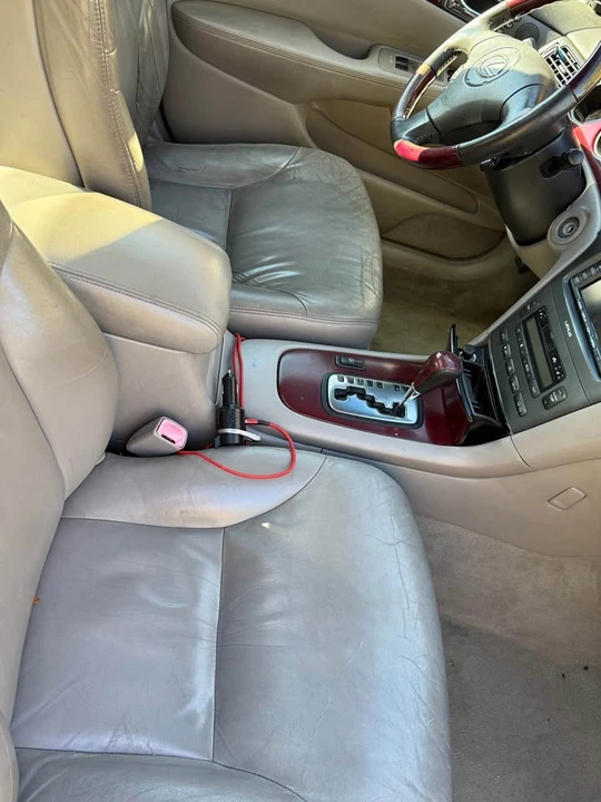 2004 Lexus ES 3rd Gen - Image 4 of 8