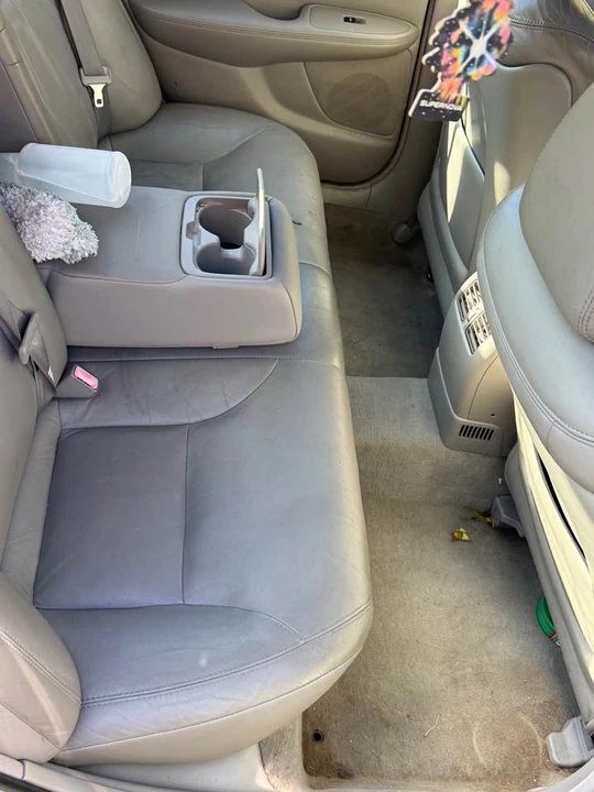 2004 Lexus ES 3rd Gen - Image 2 of 8