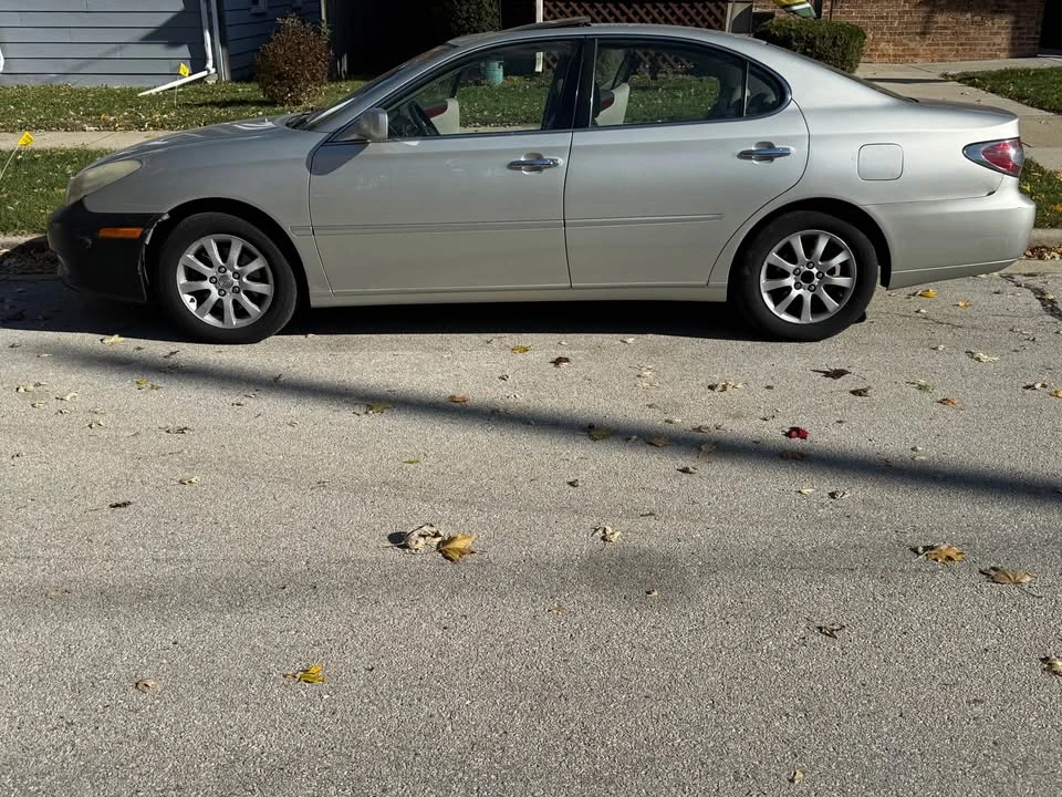 2004 Lexus ES 3rd Gen - Image 7 of 8