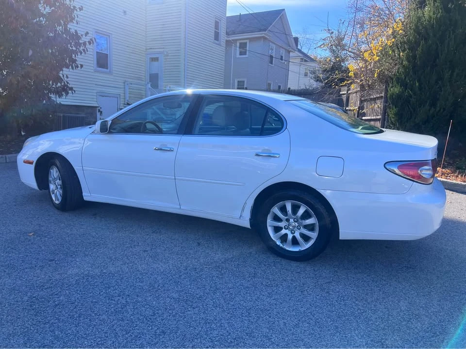 2004 Lexus ES 4th Gen - Image 7 of 10