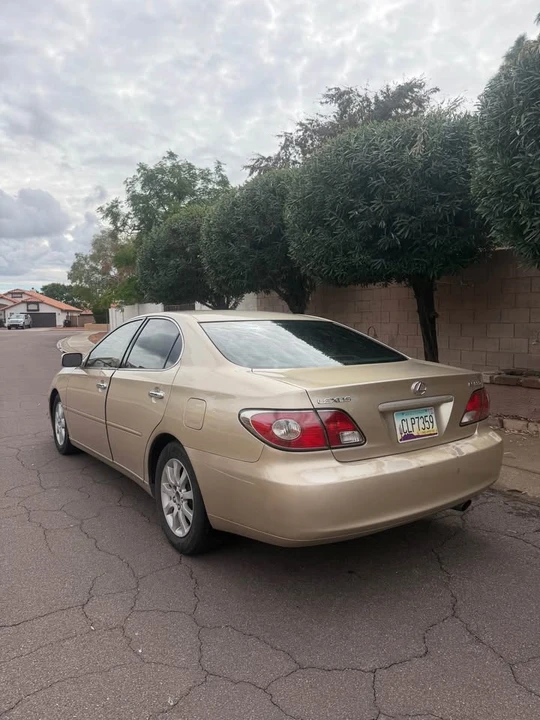 2004 Lexus ES 3rd Gen - Image 4 of 5