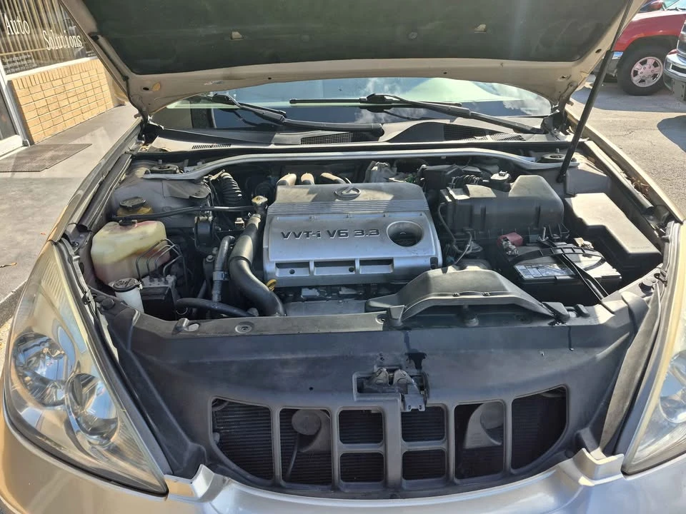 2004 Lexus ES 4th Gen - Image 3 of 10
