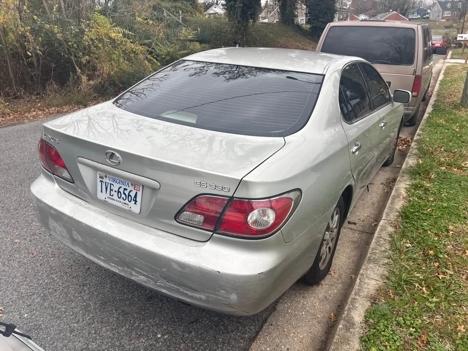 2004 Lexus ES 3rd Gen - Image 4 of 4