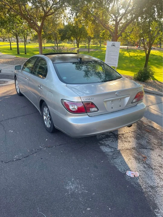 2004 Lexus ES 4th Gen - Image 3 of 7