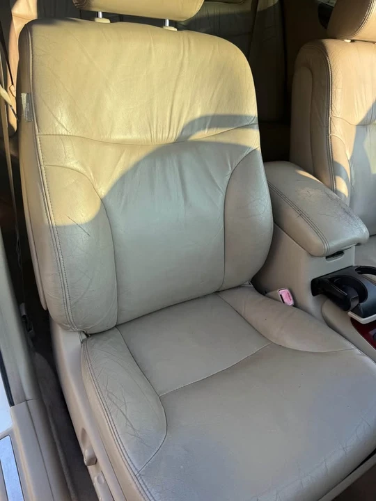 2004 Lexus ES 3rd Gen - Image 11 of 16