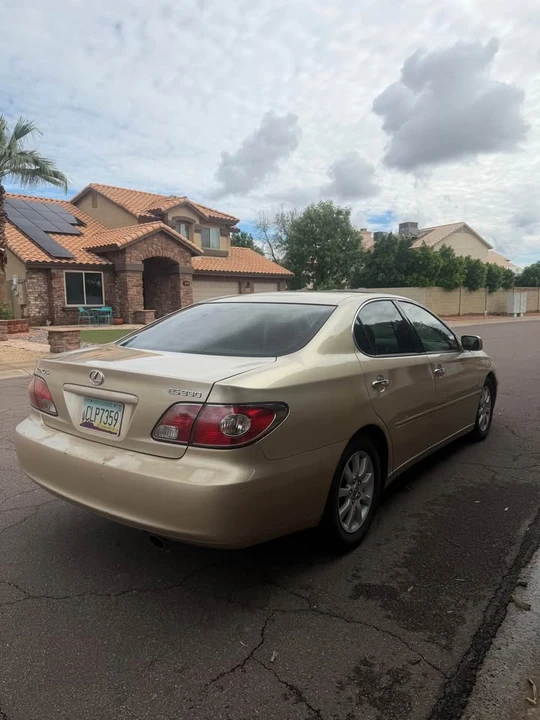 2004 Lexus ES 3rd Gen - Image 3 of 5