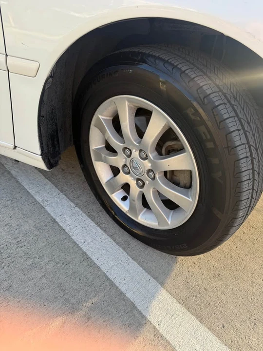2004 Lexus ES 3rd Gen - Image 13 of 16